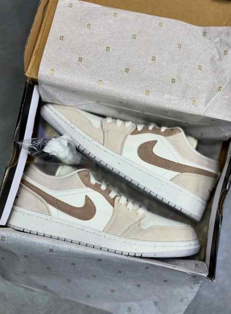 Nike Air Jordan 1 Low SE Legend Light Brown