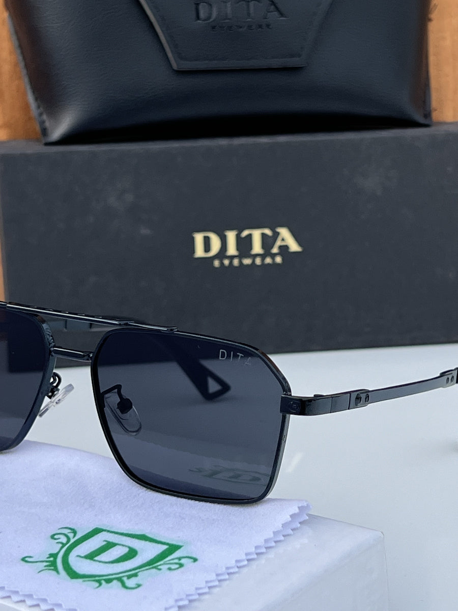 Dita_2536_black