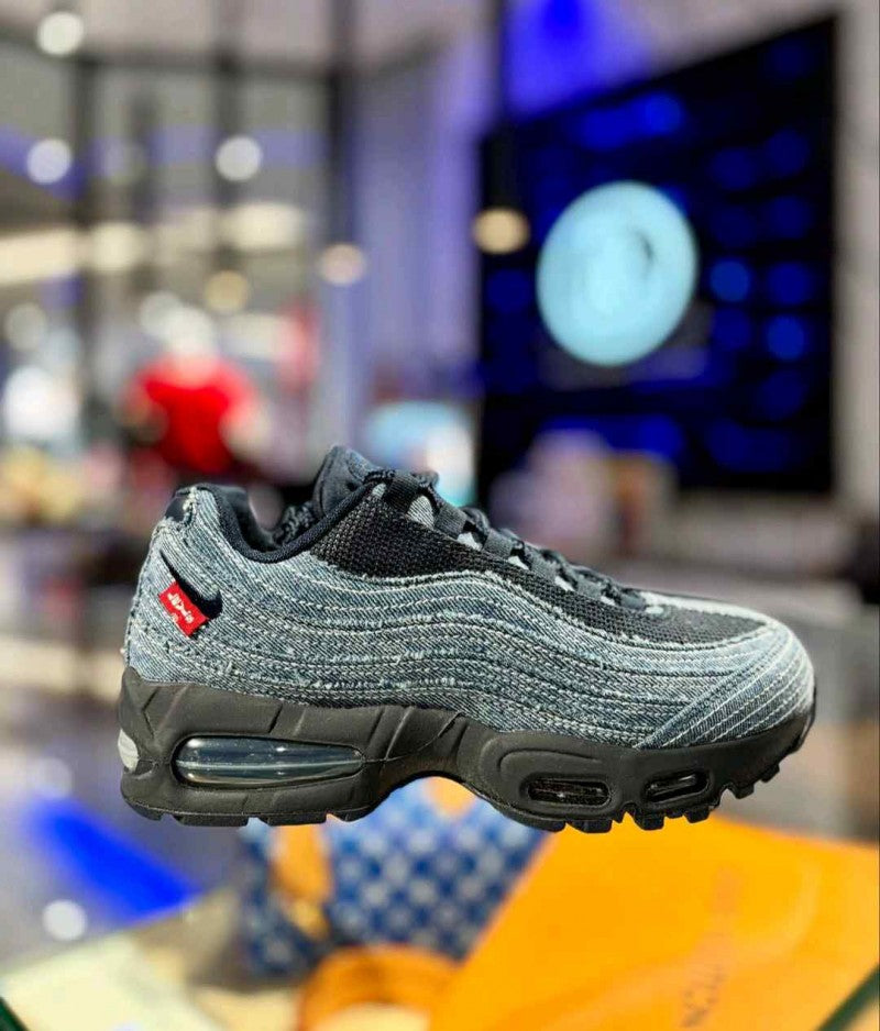 Nike AirMax 95 X OG Levy's Obsidian Denim