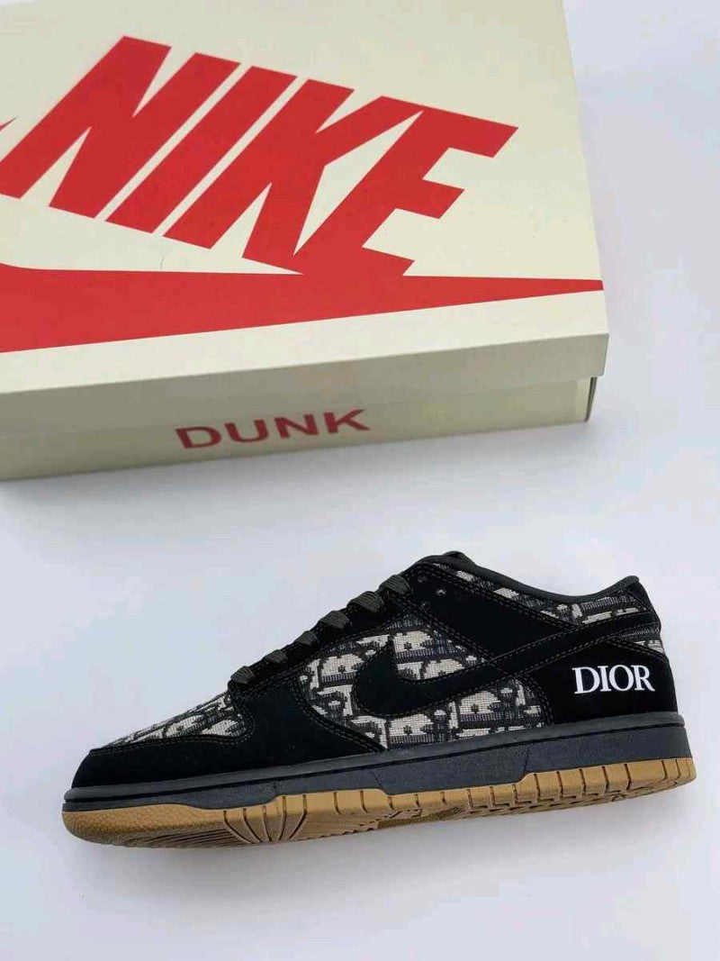 Nike Sb Dunk X Diyorr Sneakers