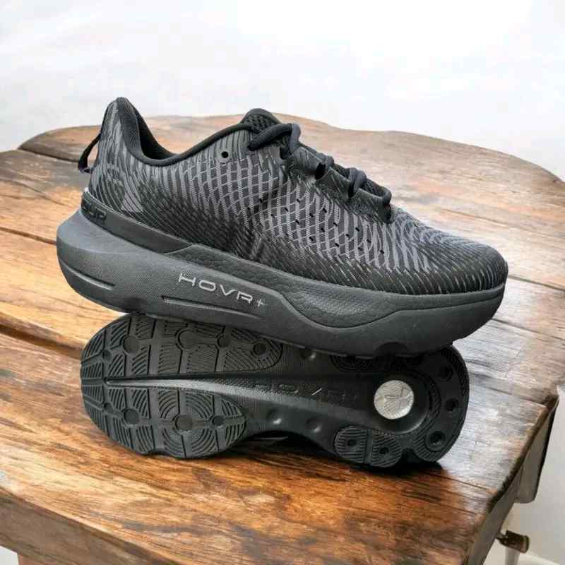 under armorr Infinite Pro Black