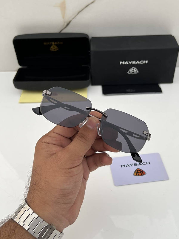Maybach_4051_black