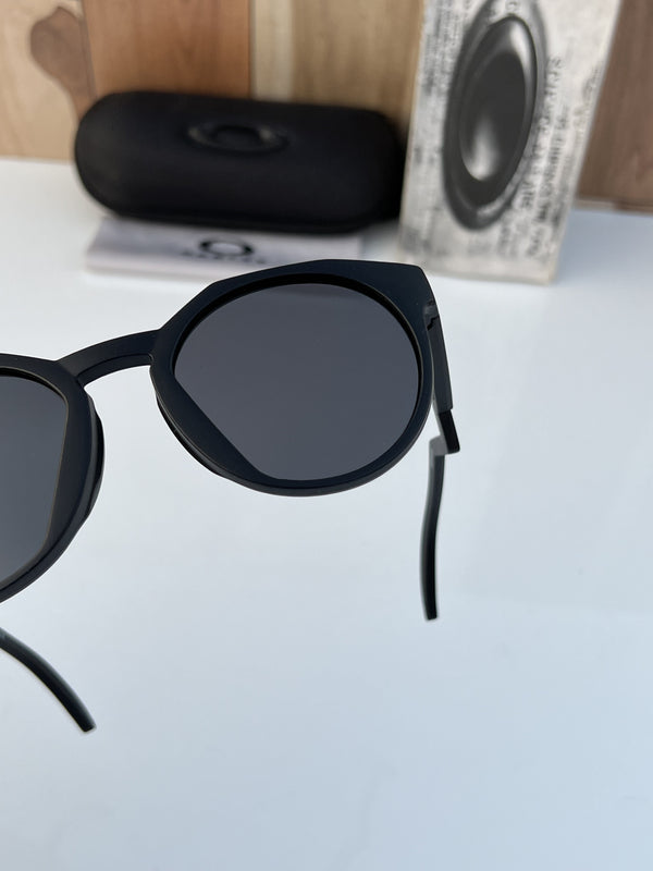 Oakley_9464_black