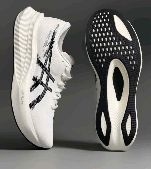 Asiccss. Magic Speed 4 White Black