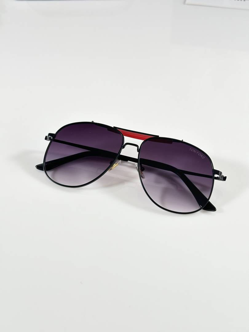 Tom forr 557 Black DC