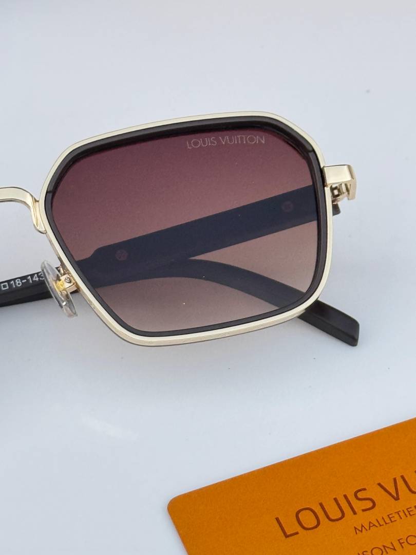 Louis vuittion 5013 gold brown
