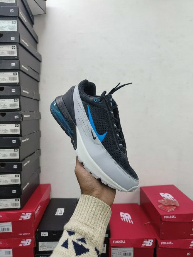 Airmax 270 Pulse Black and grey