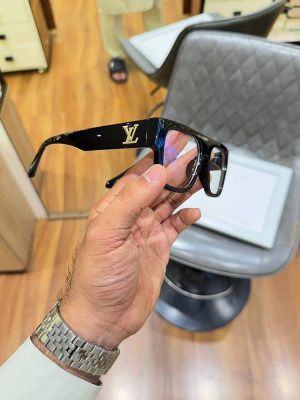 Louis vuittion 6026 black plano