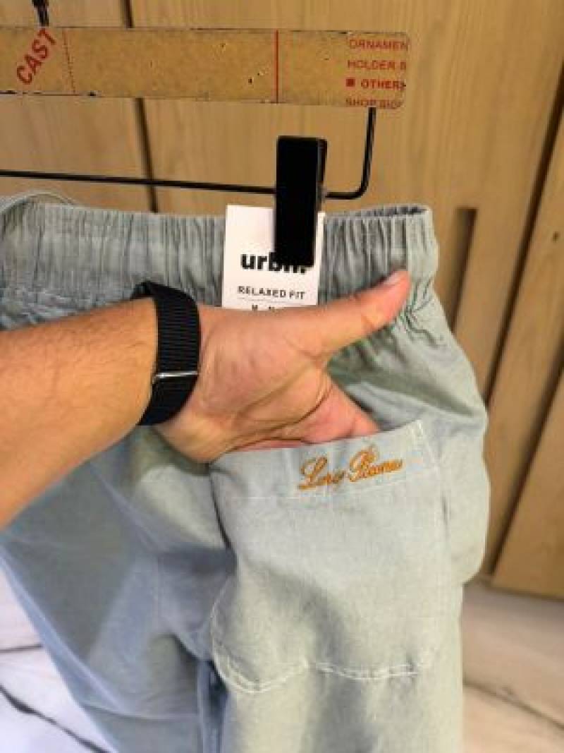 LORO PIANA IMPORTED STORE ARTICLE LEELAN FABRIC PAINTS