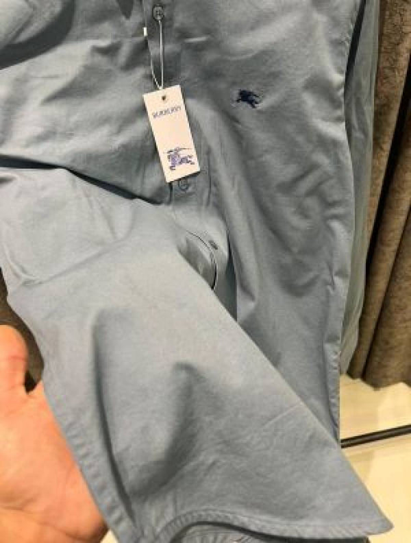 Burberry IMPORTED STORE ARTICLE SHIRT