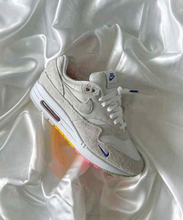 Nike Air max 1 pom pom polka dot