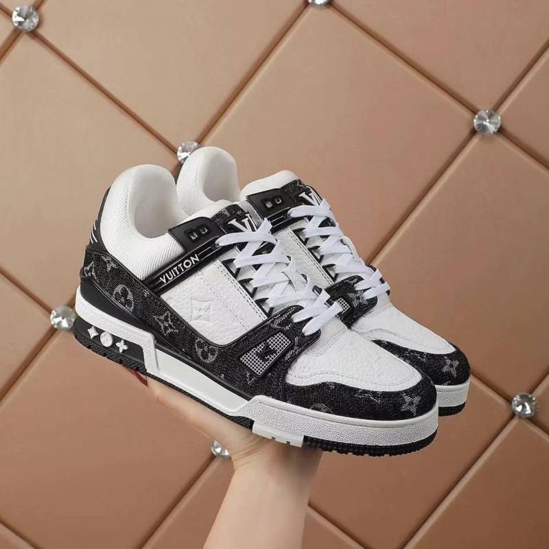Louis VUITTON TRAINER BLACK WHITE
