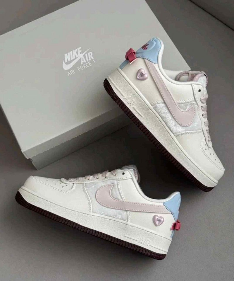 Nike AirForce 1 Low - Valentines Day 2026
