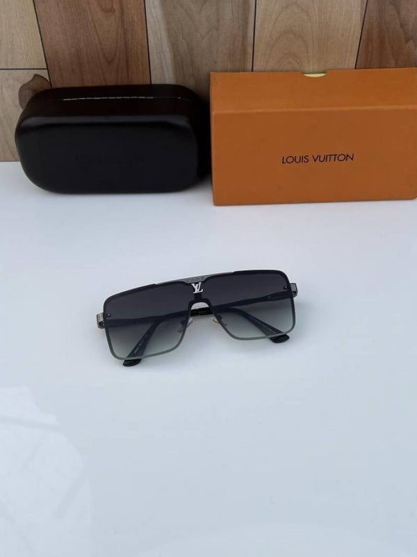 Louis Vuitton_24067_shaded