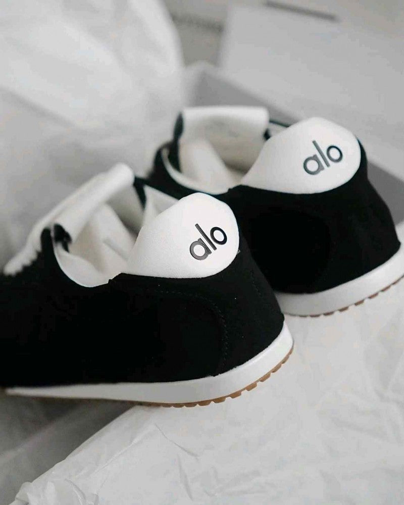 Alo Yoga Sunset Suede Sneakers Black