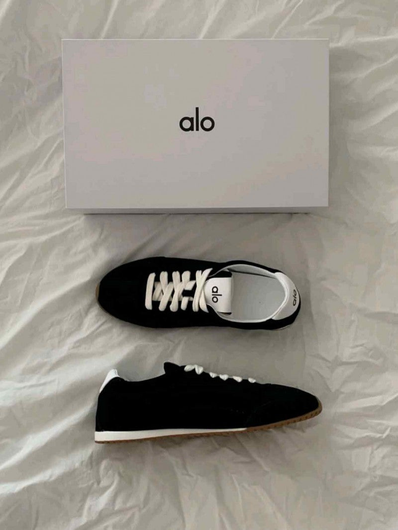 Alo Yoga Sunset Suede Sneakers Black