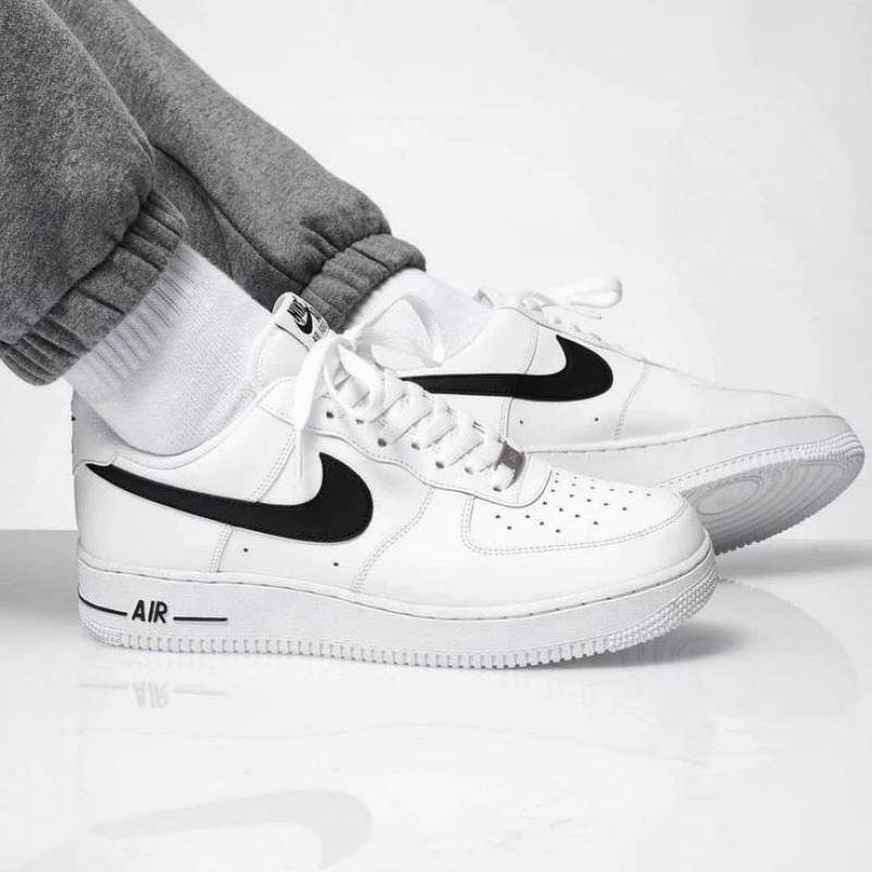 Nike Airforce 1 Low 07 white black swoosh