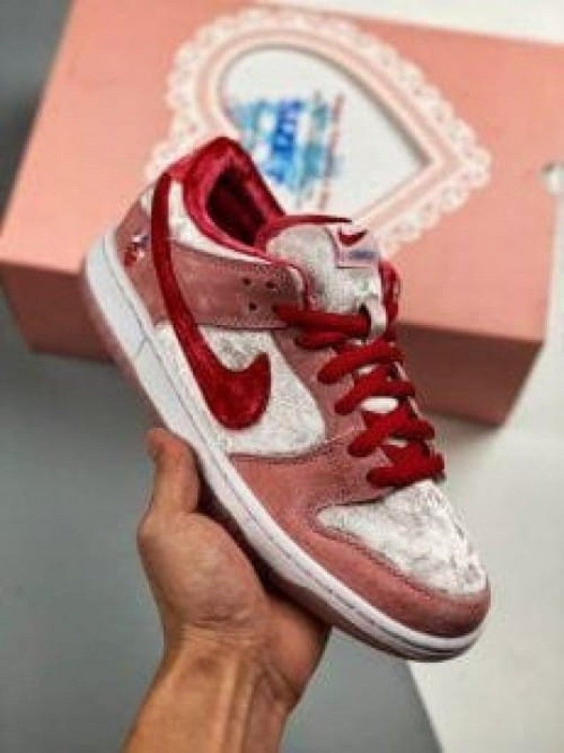 Nike SB Dunk Low Pro Qs Strangelove--SALE