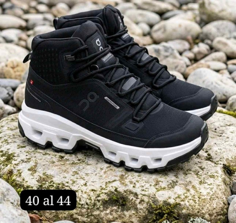 On Cloudrock 2 Mid Hiking Boot