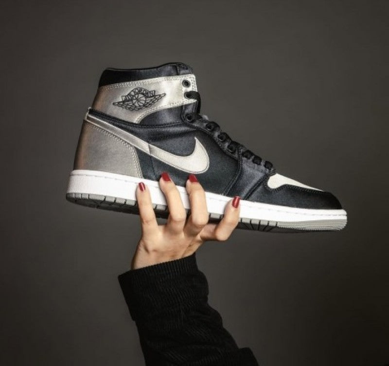 Nike air jordan retro 1 satin shadow 157