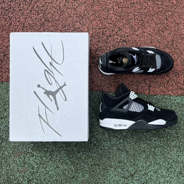 Nike Jordan Retro 4 White Thunder