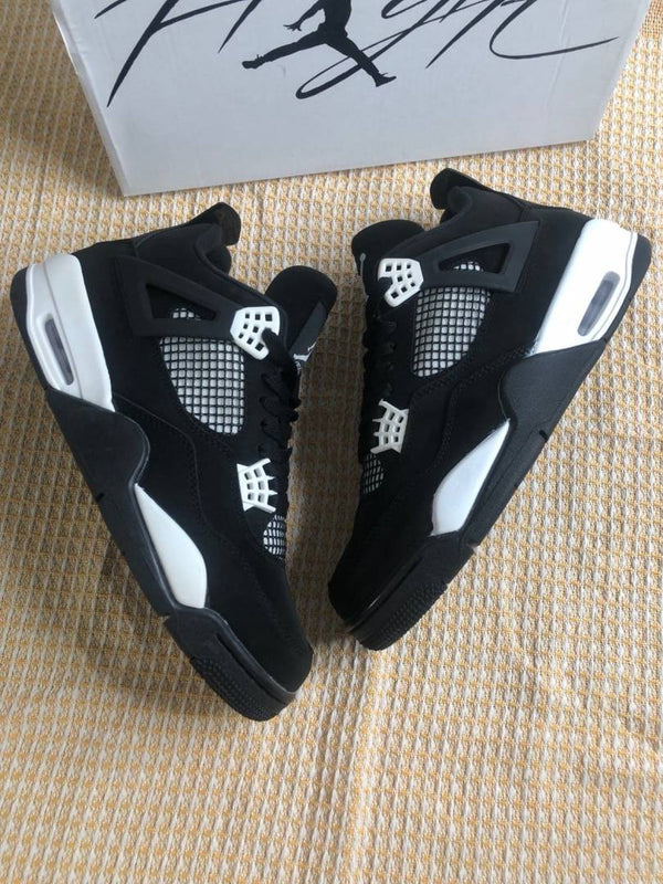 Nike Jordan Retro 4 White Thunder