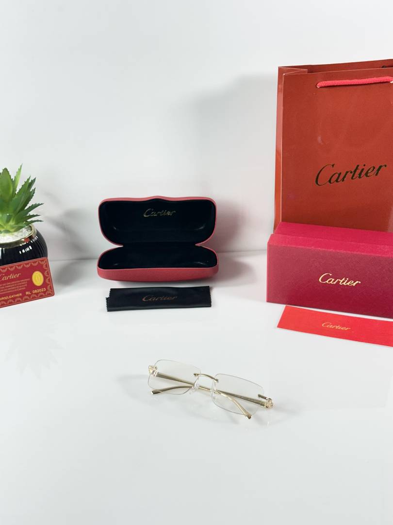 Cartier 1026 Gold Brown Day Night Color Changing Glass