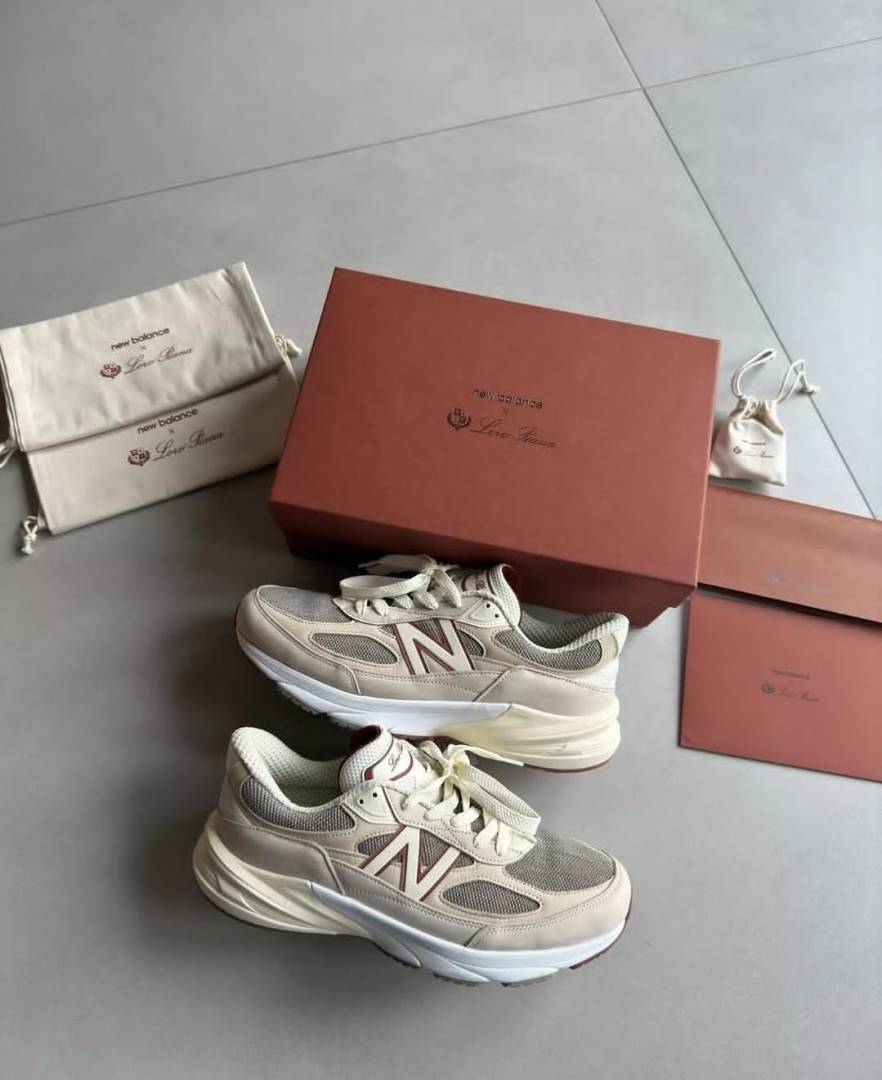 Loro piana x Neww Balance 990 beige
