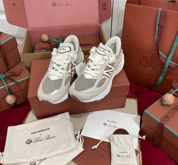 Loro piana x Neww Balance 990 beige