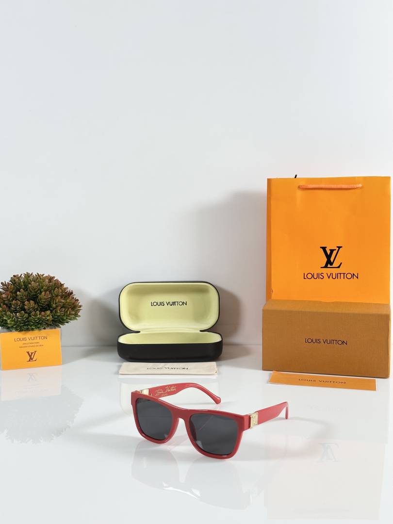 Louis Vuitton_1186_Red_Black