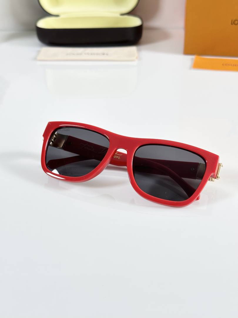 Louis Vuitton_1186_Red_Black
