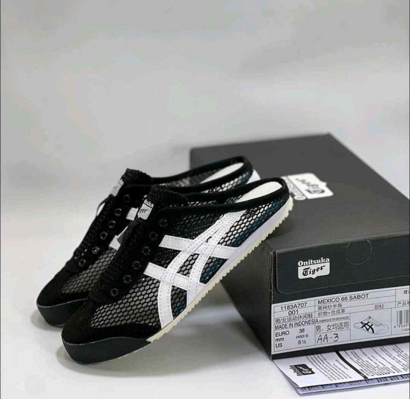 onitskaa. tigerr Mexico 66 Sabot White Black