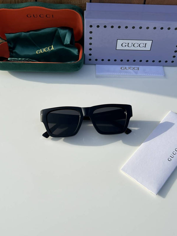 Gucci_1668_glossy_black