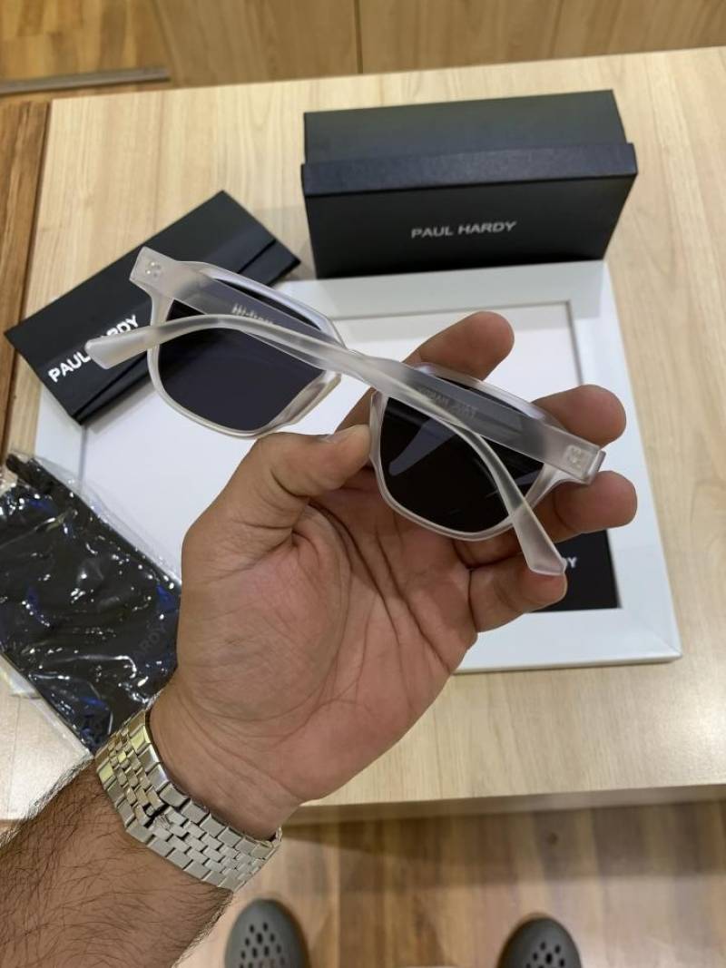 Paul hardy Y05 white black