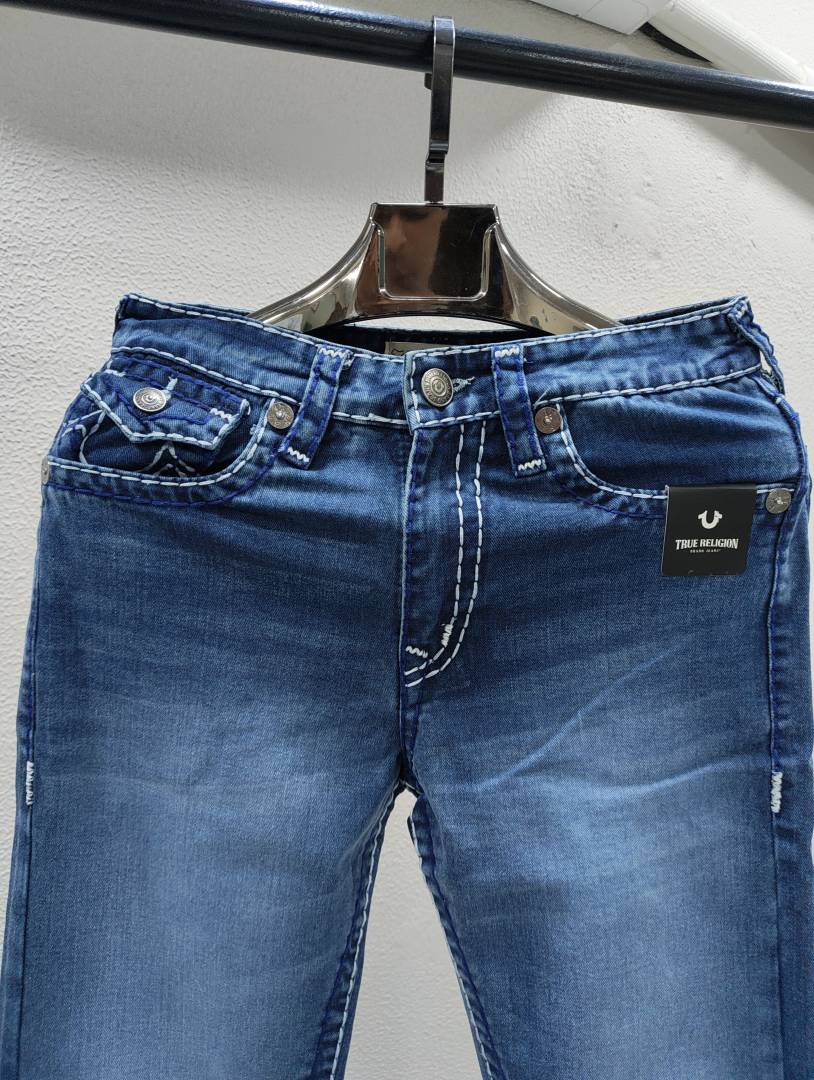 TRUE RELIGION IMPORTED STORE ARTICLE JEANS