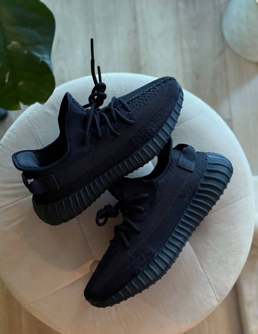 Adidas YEEZY BOOST 350 V2 ONYX
