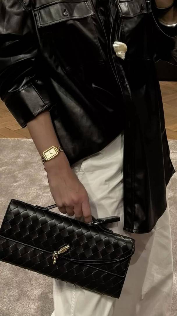 Bottega Veneta Black Andiamo Long Clutch Bag With Original Box Dust Cover & LongSlingBelt