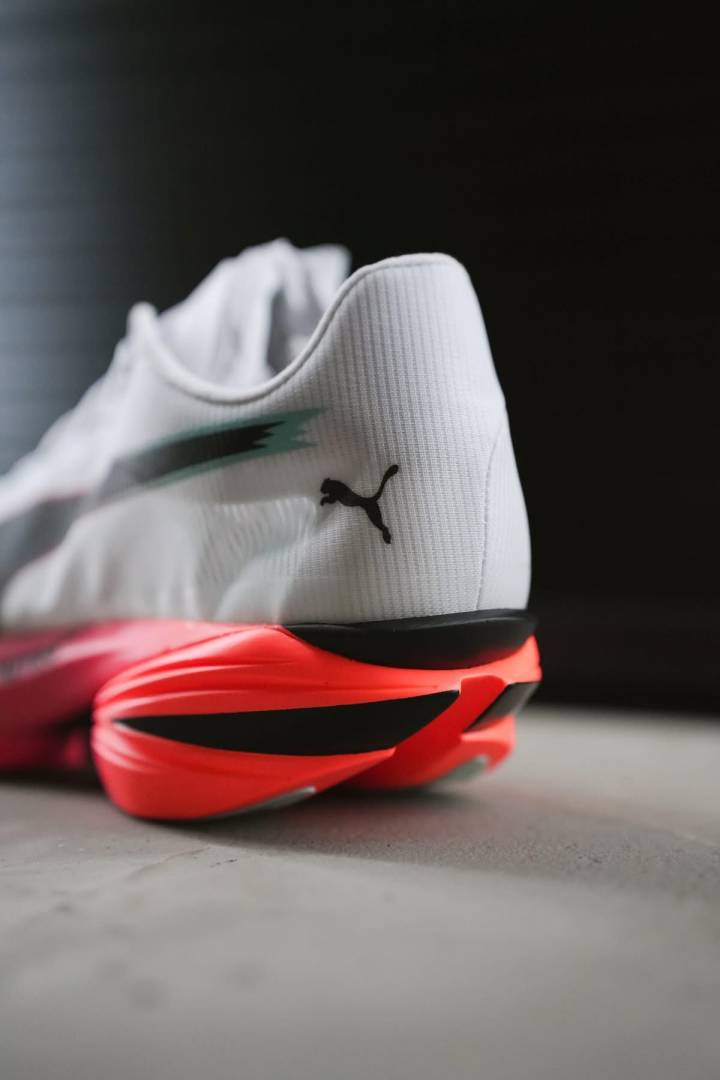 Fast R NITRO Elite 3 running shoes