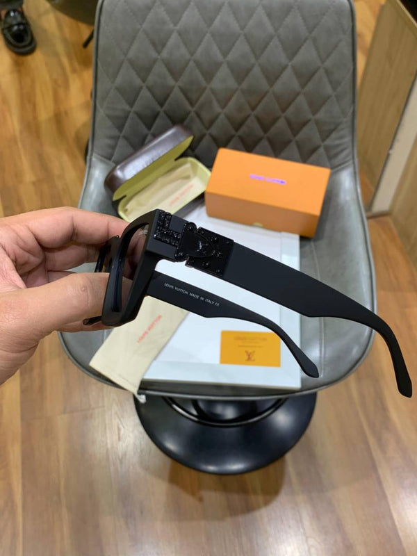 Louis vuitton millionaire full black
