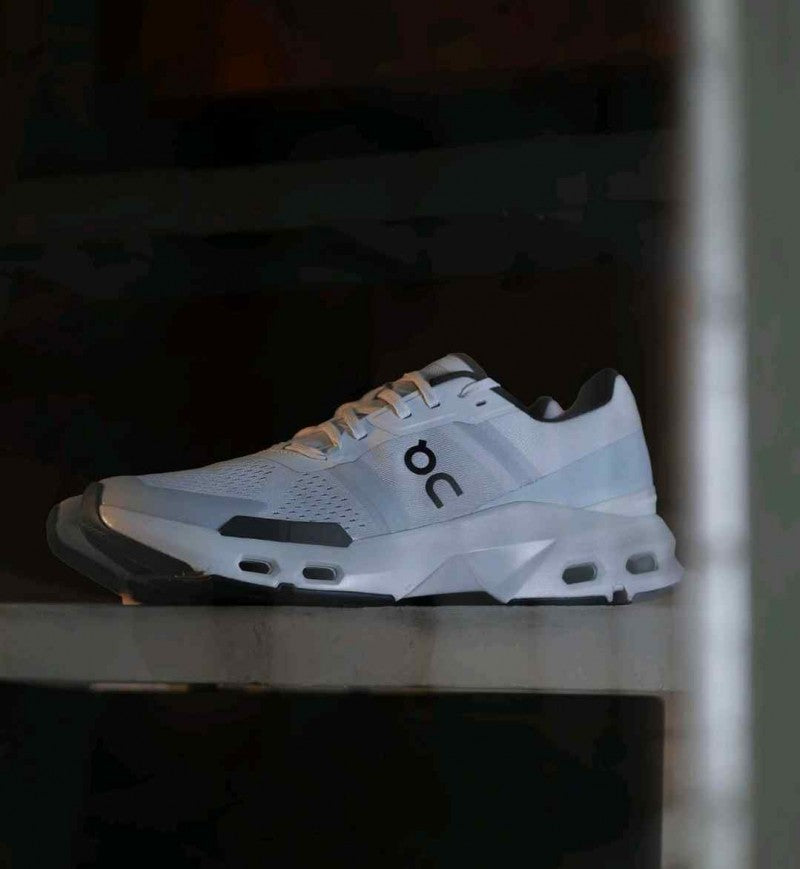 On Running Cloudpulse Running Shoes Wolf Black