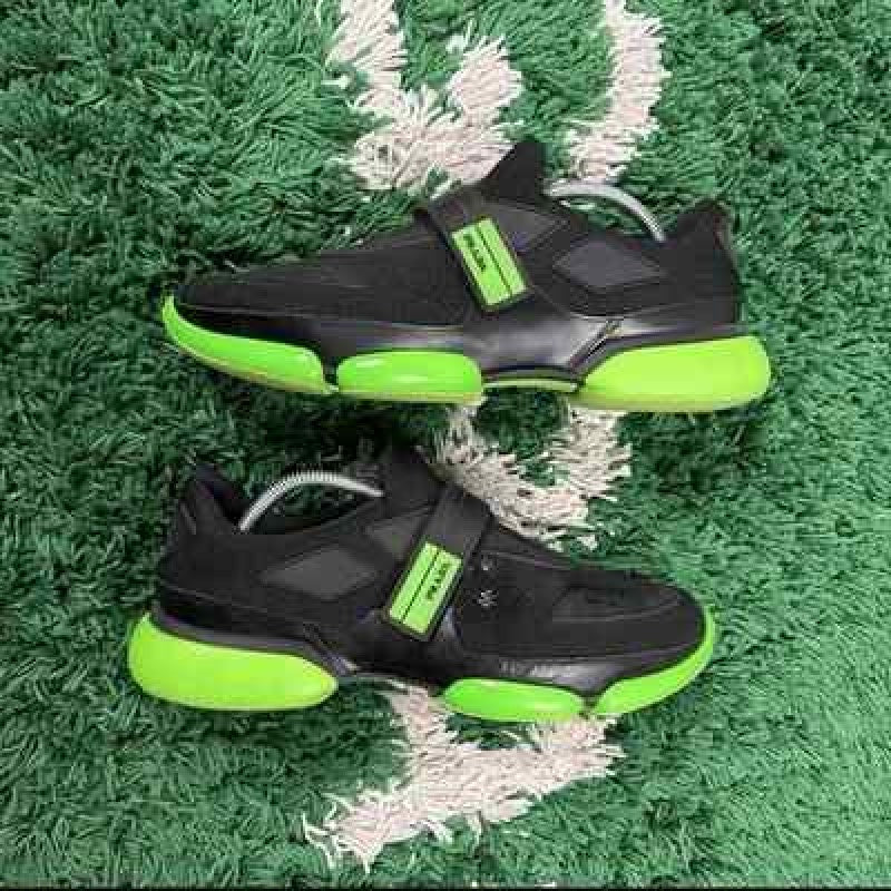 Praddaa Cloudbust Knit Black Green