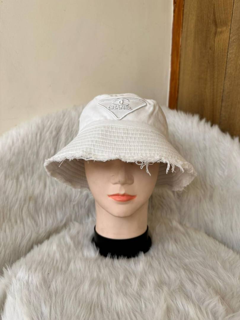 Chanel_CC_Of White_Triangle_Premium_Bucket_Hat_With_Safety_Box_