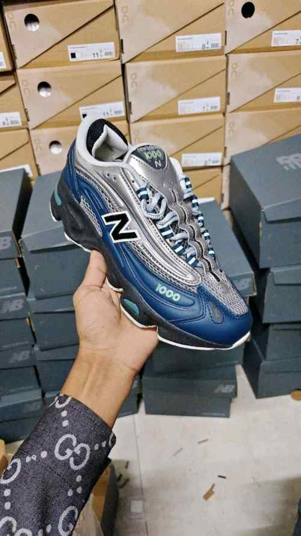 Neww Balance Mens M1000 Deep Ocean Sneakers 690