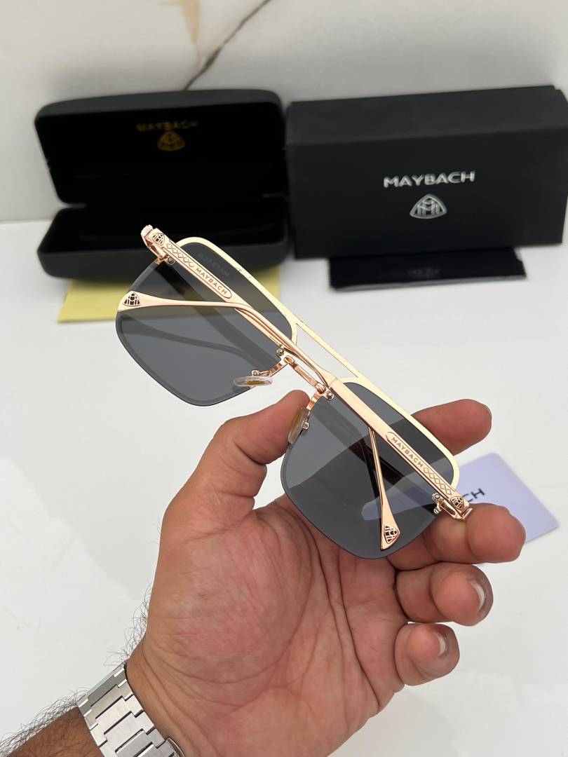 Maybach_5018_gold_black