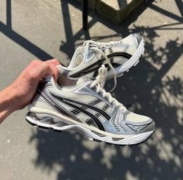 Asics gel kayano 14 black cream metallic plum