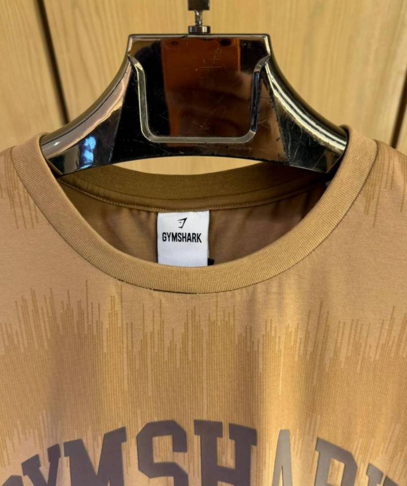 GYMSHARK IMPORTED STORE ARTICLE T-SHIRTx