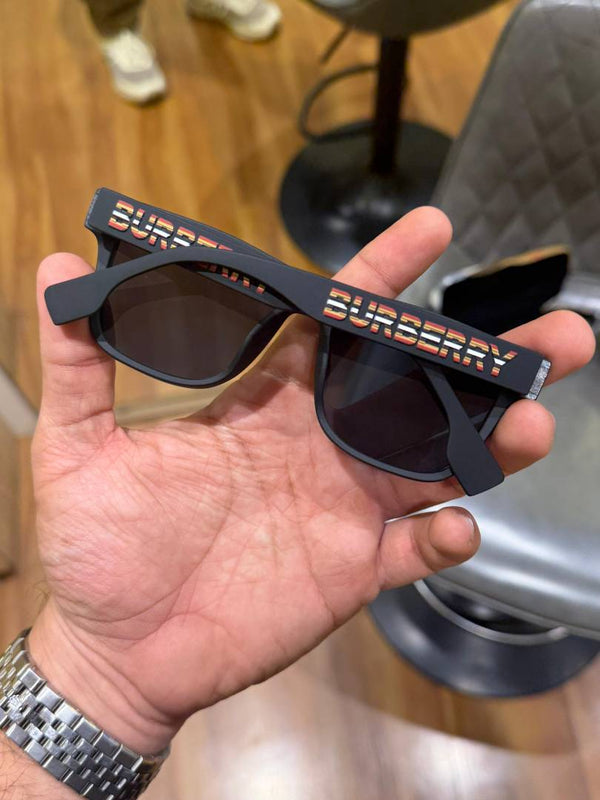 Burberry 4358 matt black