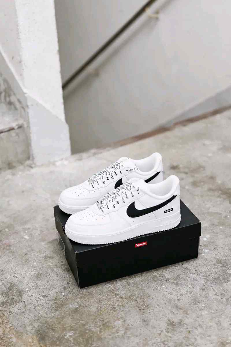 Supreme x Nikkee AirForce 1 Low White Black