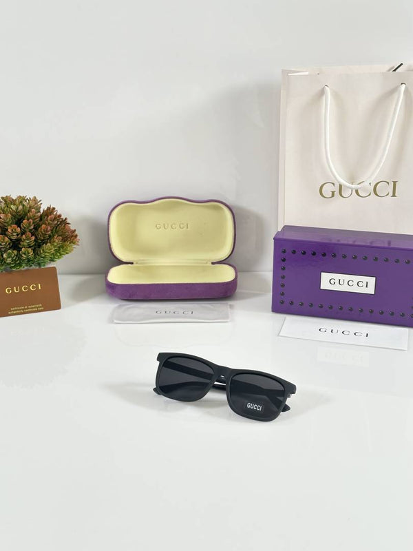 GG 0381 Mate Black