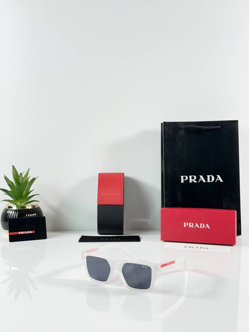 Prada 8720 Ice Black